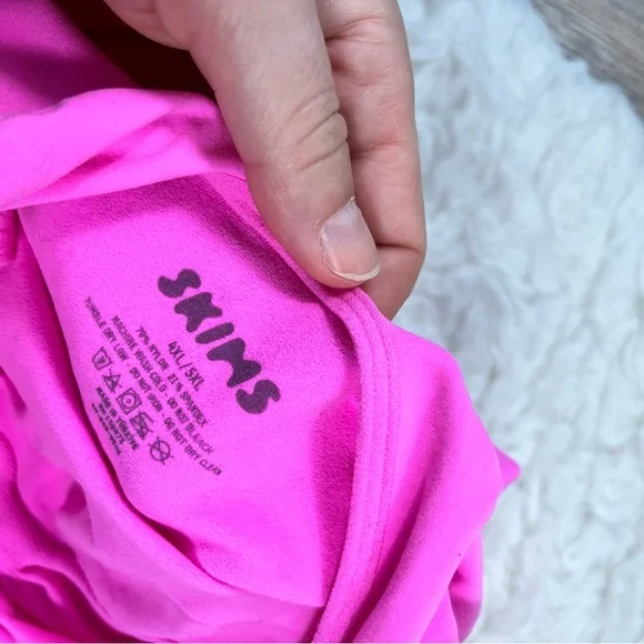 NEW Skims seamless sculpt brief bodysuit - Picture 9 of 11